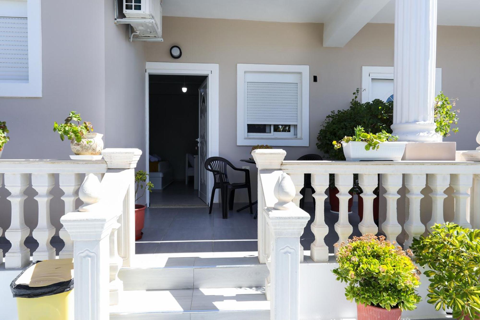 Guest House Narta Влёра Экстерьер фото
